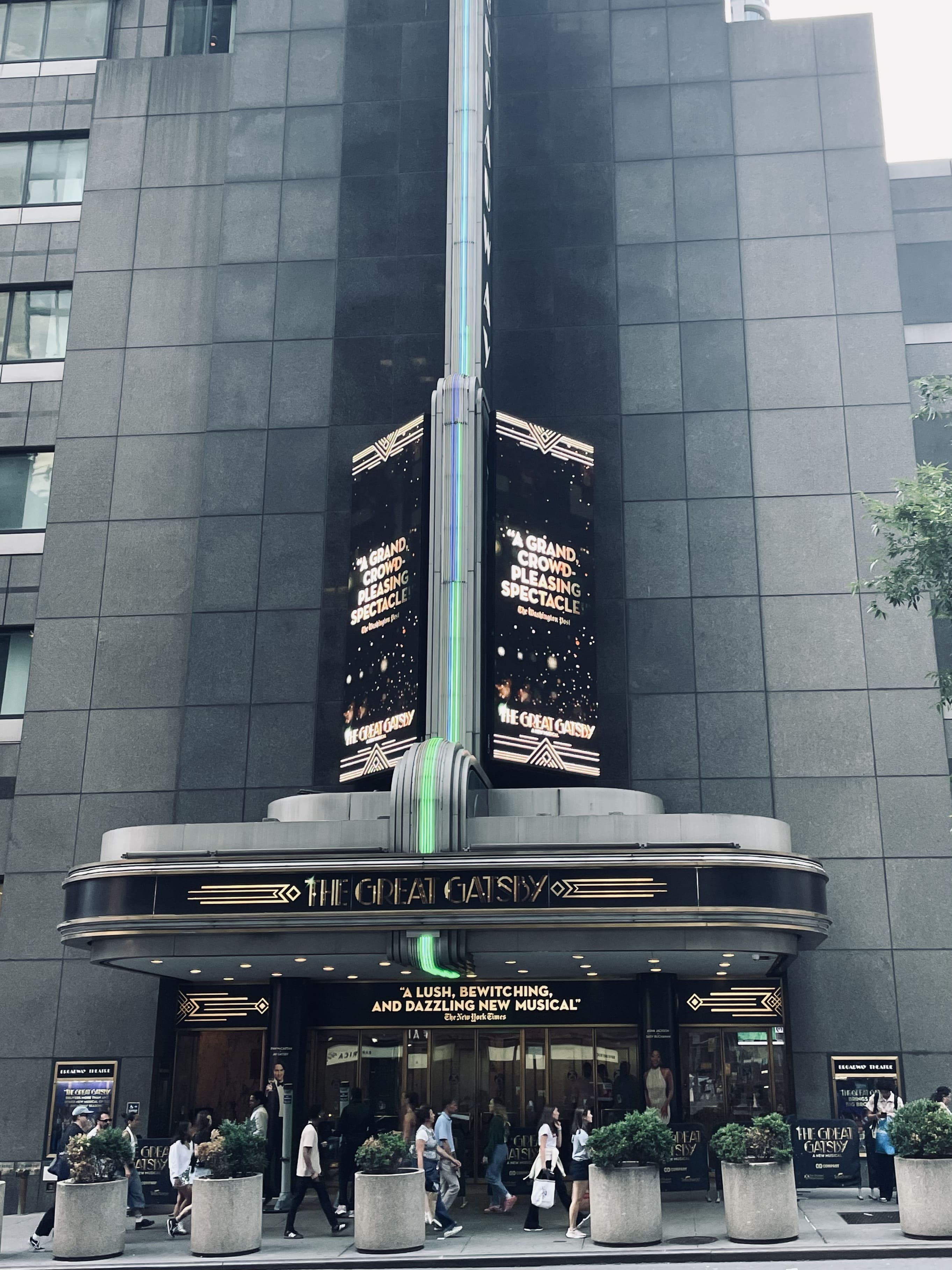 Come vedere uno spettacolo a Broadway: biglietti, consigli e cosa aspettarsi